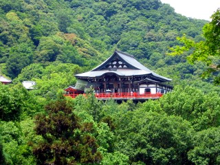 朝護孫子寺